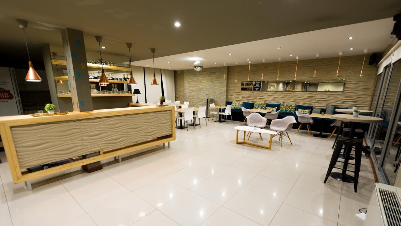 Gran Hotel Flores ตรินิดาด ภายนอก รูปภาพ